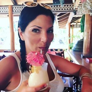 Meet your Posher, Nanette